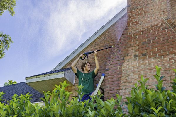 Brick House Cleaning in Winchester