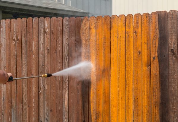 Fence Power Washing in Winchester