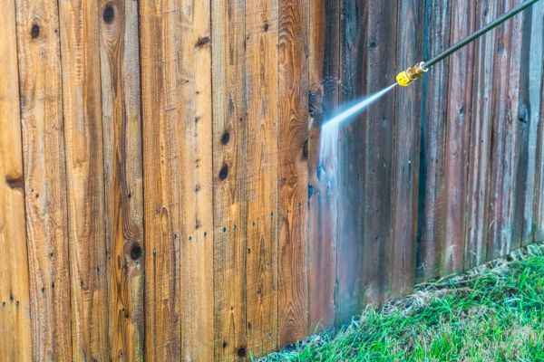 Fence Pressure Washing in Winchester