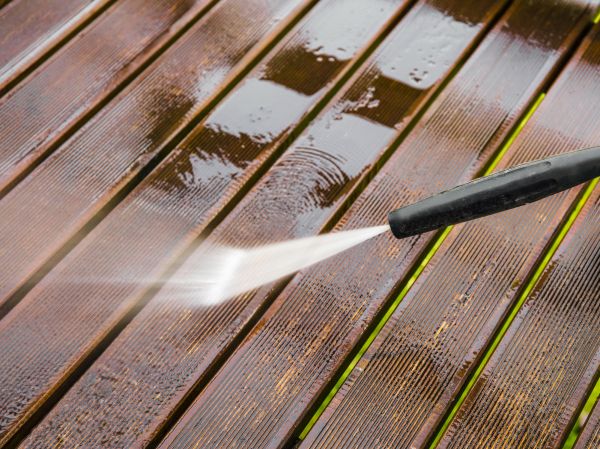 Deck Pressure Washing in Winchester