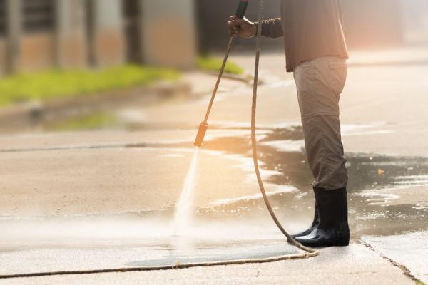 Residential Concrete Cleaning in Winchester