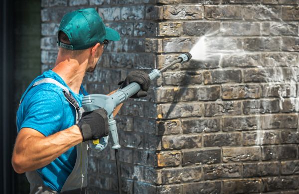 Brick Wall Cleaning in Winchester