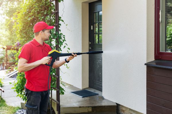 House Powerwashing in Winchester