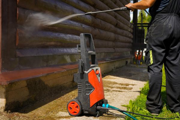 Wood House Exterior Cleaning in Winchester