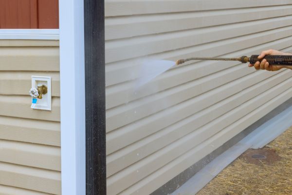 Townhouse Exterior Cleaning in Winchester